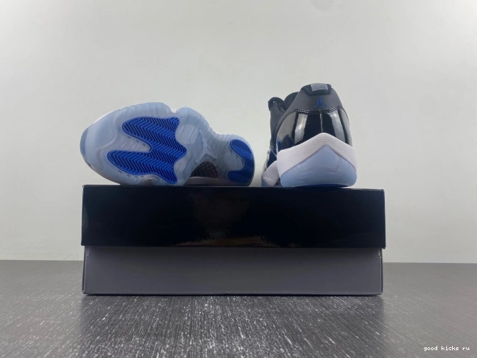 Jordan 11 Air Low FV5104-004 Space Jam 0701